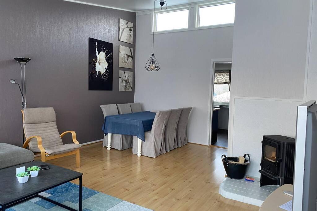 Appartamento Koselig Hus Til Leie Pa Stokmarknes I Vesteralen Esterno foto