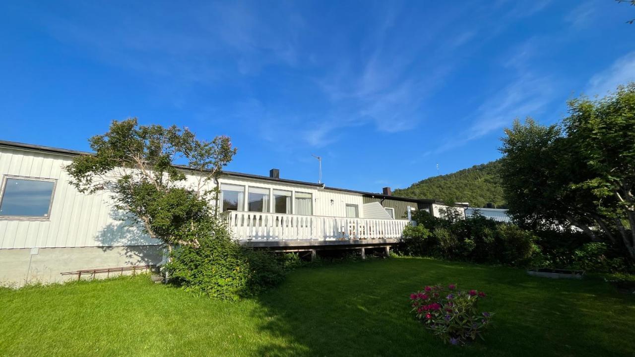 Appartamento Koselig Hus Til Leie Pa Stokmarknes I Vesteralen Esterno foto